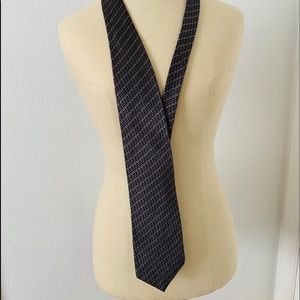 Bill Blass vintage striped silk tie good condition